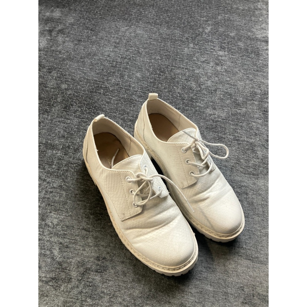 Shoe Dazzle Adalina Womens US 9 Oxford Shoes White Lace Up Chunky Platform Heel